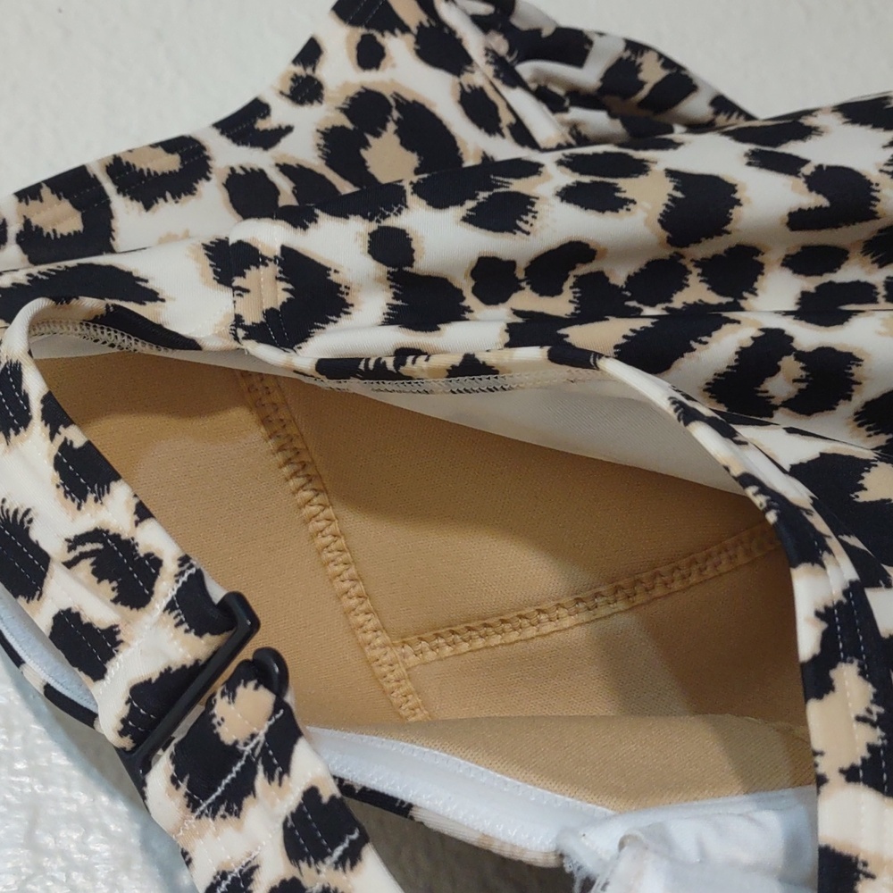 NEW WITHOUT TAGS OLD NAVY LEOPARD ONE PIECE SWIMSUIT 4X PLUS - Picture 8 of 9